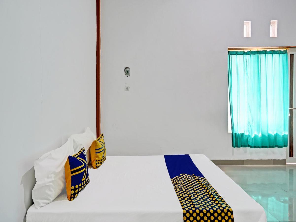 Oyo 92006 Kost Sejahtera Syariah Hotel Sidoarjo Eksteriør billede